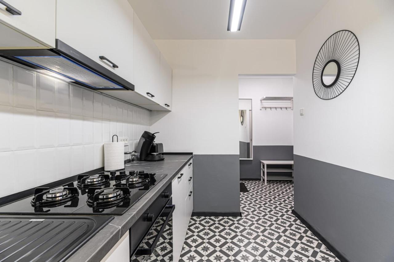 בראשוב Travelers Hideout - Central Apartment מראה חיצוני תמונה