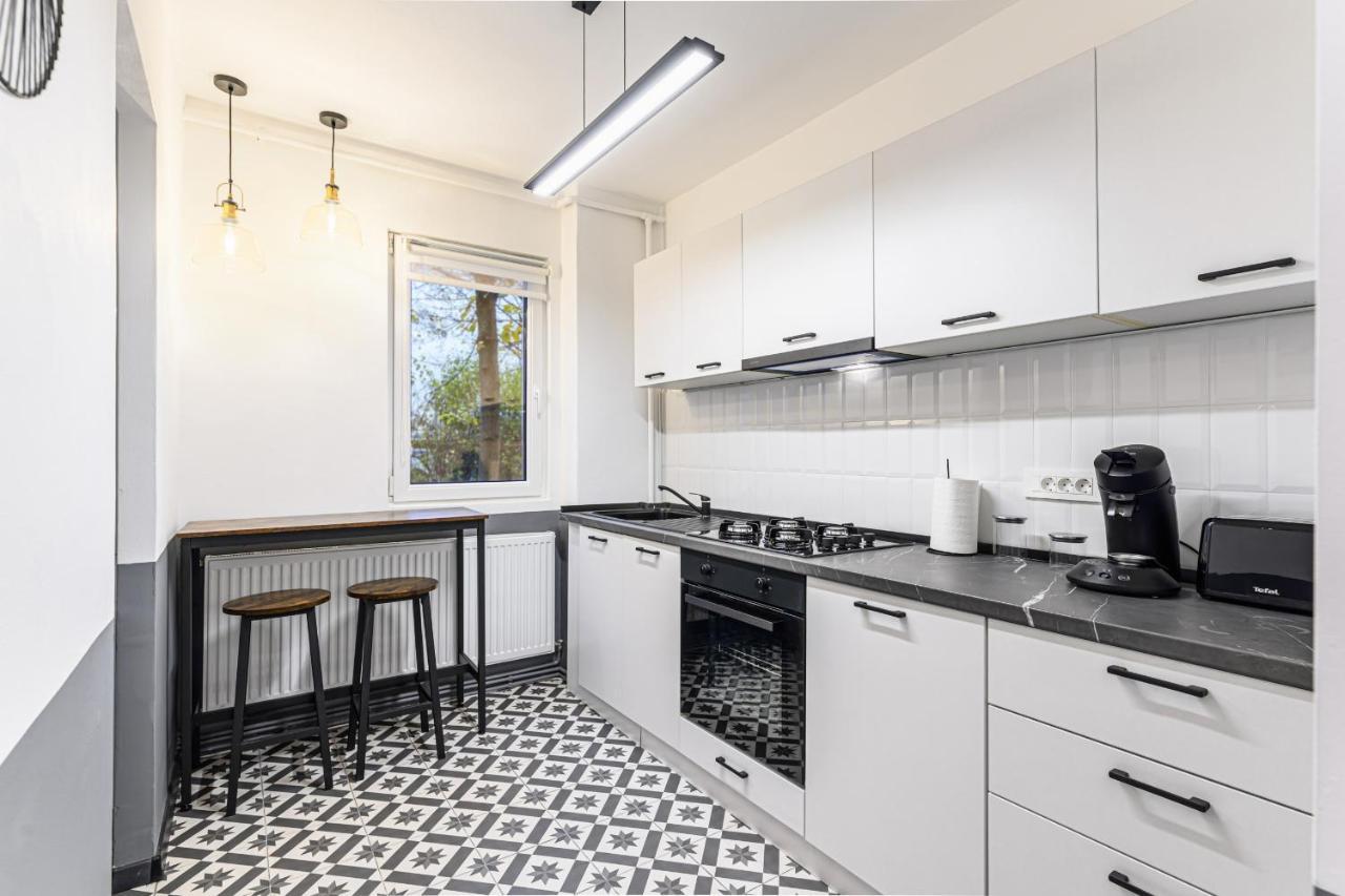 בראשוב Travelers Hideout - Central Apartment מראה חיצוני תמונה
