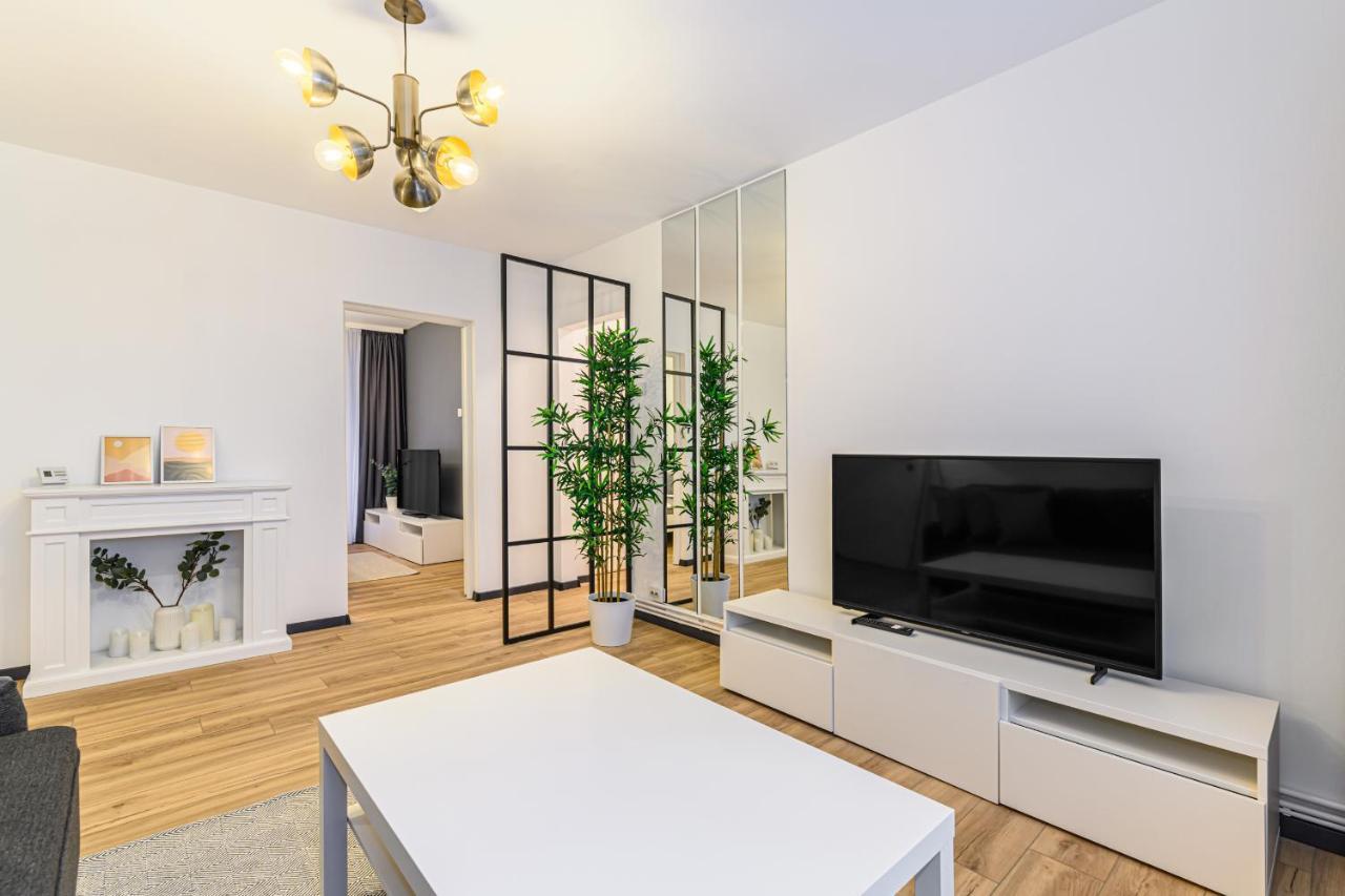 בראשוב Travelers Hideout - Central Apartment מראה חיצוני תמונה