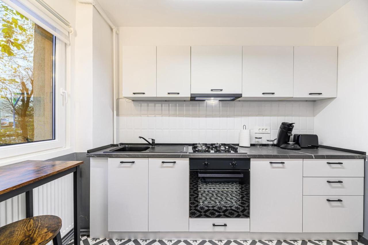 בראשוב Travelers Hideout - Central Apartment מראה חיצוני תמונה